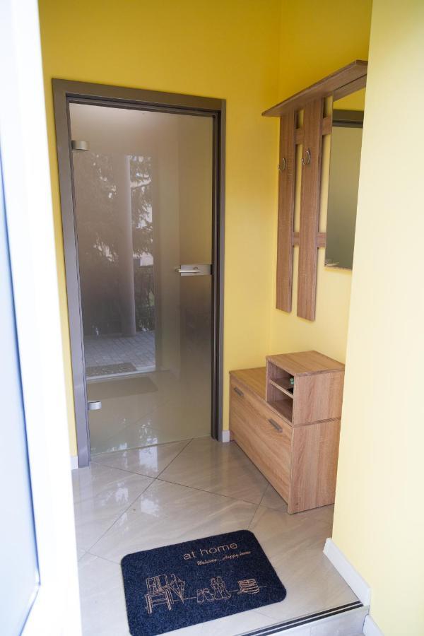 Apartament Przy Rynku Ostrowiec Świętokrzyski Екстериор снимка